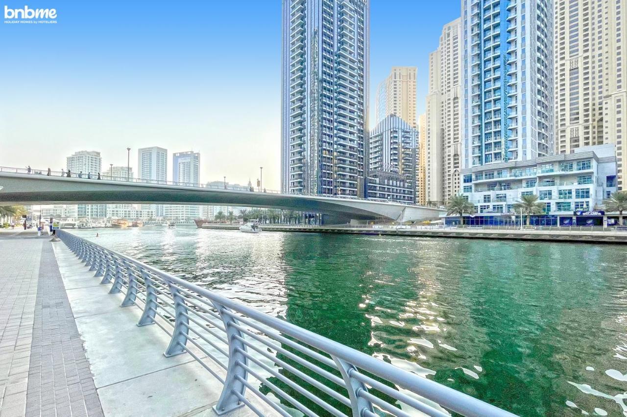 Bnbmehomes - Sit Back & Enjoy Seeing The Luxury Yachts Drive By - B67 Dubai Exteriör bild