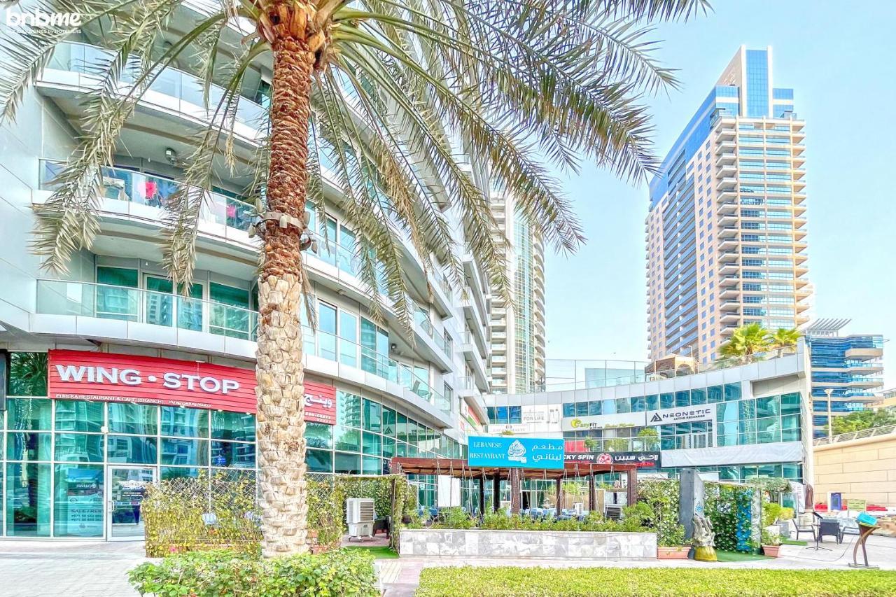 Bnbmehomes - Sit Back & Enjoy Seeing The Luxury Yachts Drive By - B67 Dubai Exteriör bild